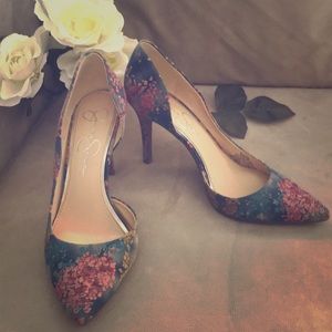 Jessica Simpson Heals